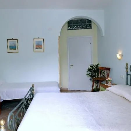Frühstückspension Il SantʼAgata sui Due Golfi